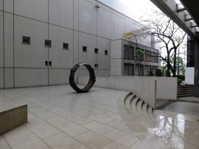 図研本社「風景の指輪」
