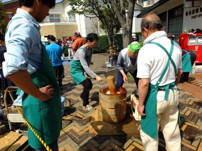 花のある商店街荏田近隣センター
