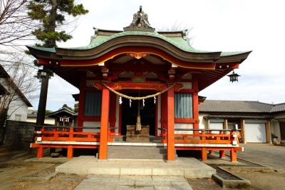 稲荷神社（川向）
