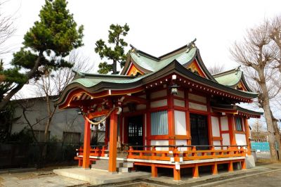 稲荷神社（川向）
