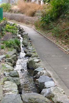 浄念寺川せせらぎ緑道
