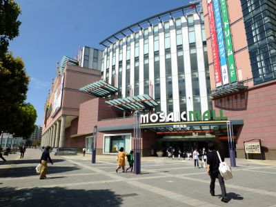 センター北駅前
