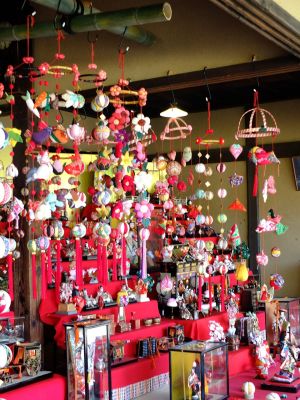 せせらぎ公園（古民家）お雛様
