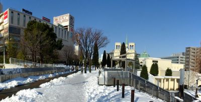 センター南駅前
