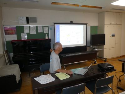 シニアのためのパソコン講座
