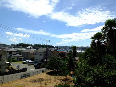 「城山の秋の月」
