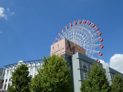 センター北駅前
