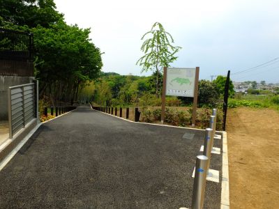 池辺市民の森北口

