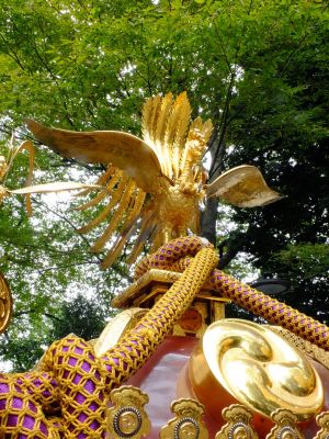 茅ヶ崎杉山神社（例大祭・御輿）
