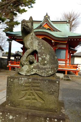 稲荷神社（川向）
