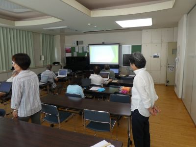 シニアのためのパソコン講座
