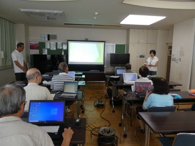 シニアのためのパソコン講座
