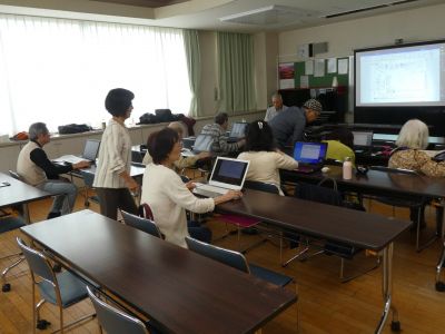 シニアのためのパソコン講座
