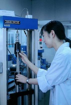 �L�k����