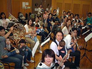 ���K���i