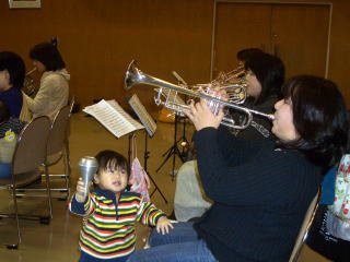 ���K���i