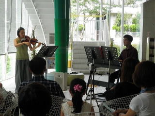 ���r�[�R���T�[�g�̗l�q