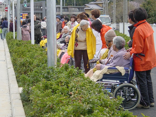 �h���[���t�F�X�^�W