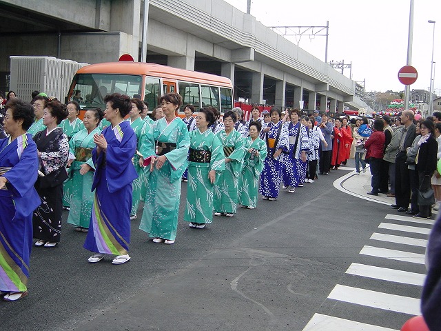 �h���[���t�F�X�^�V