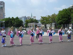 �����A�ɂ�鈢�g�x��