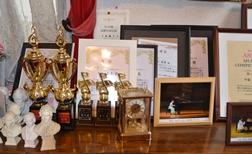 �܏�ƃg���t�B�[