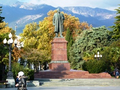 ���[�j���L��