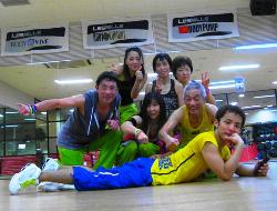 ���e���n�_���X�̒��Ԃ�